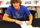 Harris signs with Cisco College